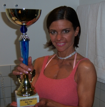Tanja Baumann third place with trophy - close-up